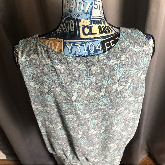 Max Edition Floral Puff Flower Tie Waist Sleeveless Tank Top Blouse - Picture 9 of 13